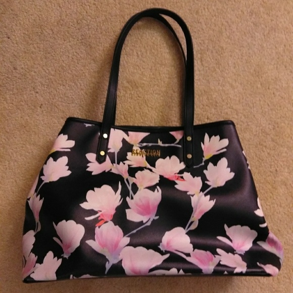 Handbags - Kenneth Cole Reaction